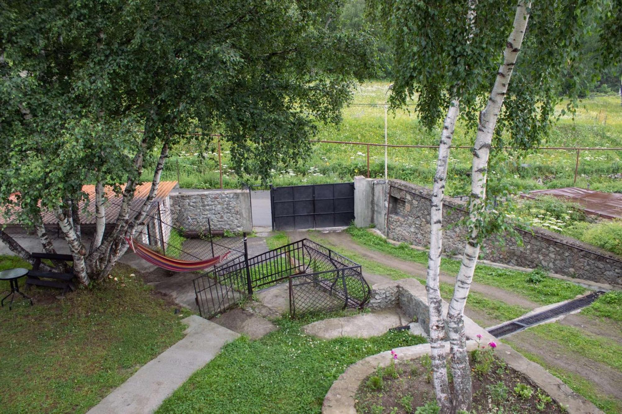 Garemta Hotell Kazbegi Exteriör bild