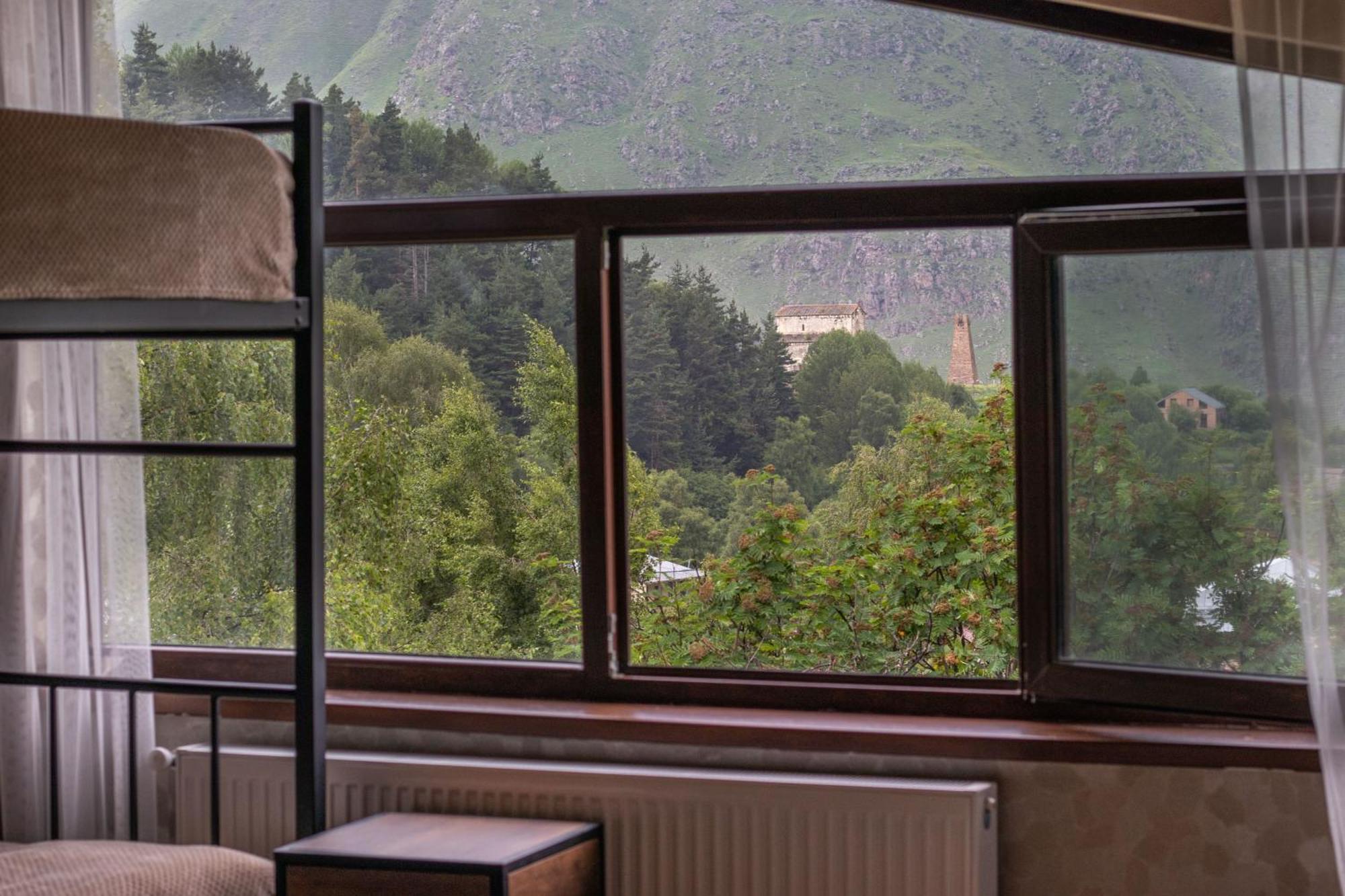 Garemta Hotell Kazbegi Exteriör bild
