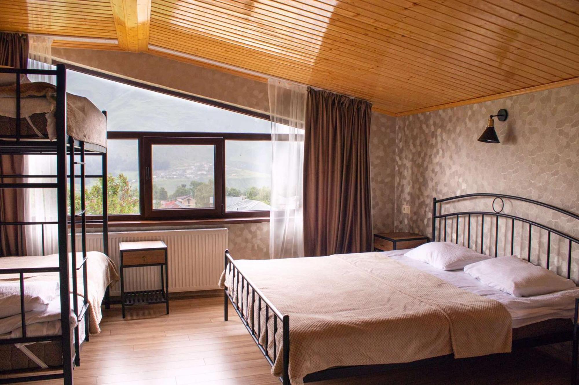 Garemta Hotell Kazbegi Exteriör bild